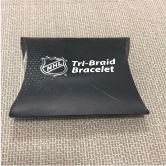 NHL Calgary Flames Red Braided Bracelet - Picture 6 of 7